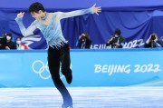 开云体育下载-羽生低级失误因冰面有坑？自由滑将放手一搏挑战4A